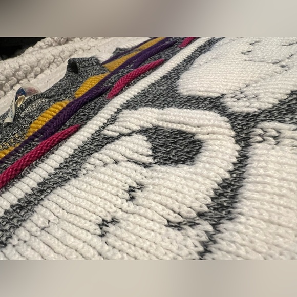 Vintage Dancing Elephants Sweater - Picture 2 of 6